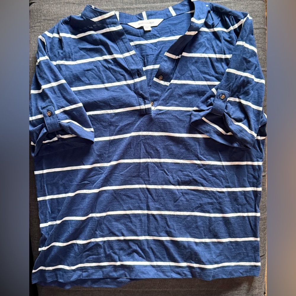 Madison grey women’s short sleeve shirt